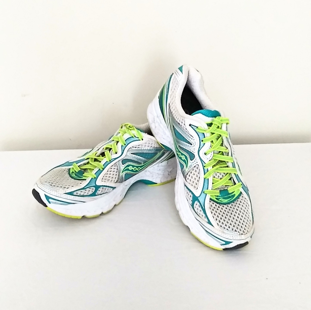 👟EUC-Saucony Running sneakers Guild 7